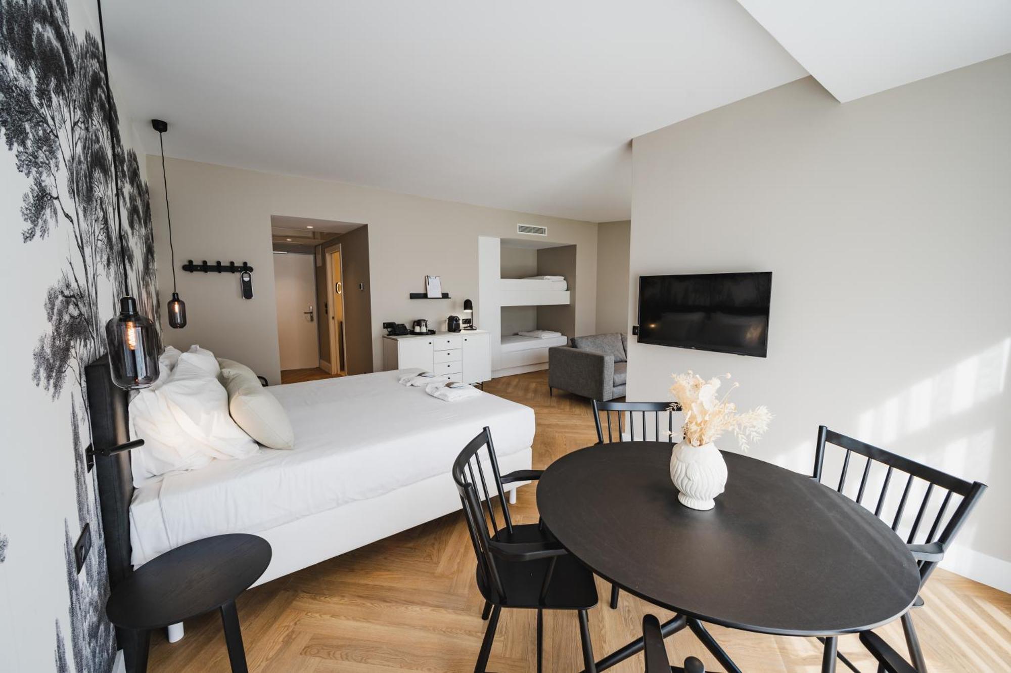 Hotel Der Valk Bloom 4*